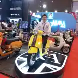 Logo Pada Skuter Royal Alloy Beda Warna, Beda Bodi